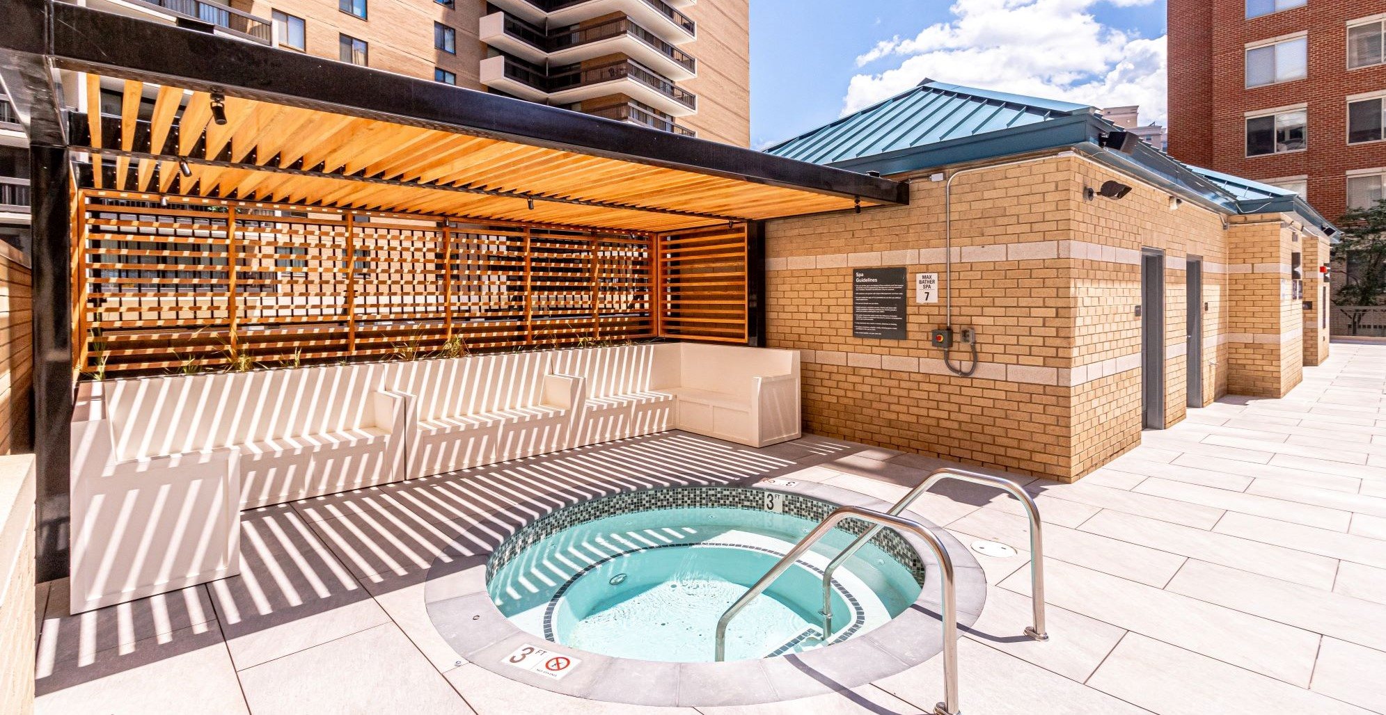 Ballston Place Apartments in Arlington, VA